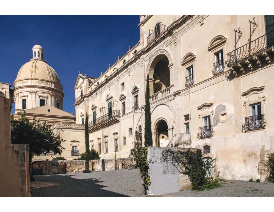 Hotel Palazzo Trigona Dependance Noto Exterior foto